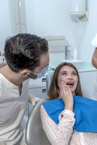 Best Dentist for Tooth Abscess  in Redfield, AR